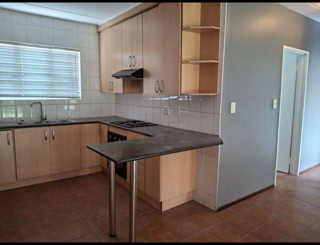 2 BEDROOM TOWNHOUSE FOR SALE IN RYNFIELD